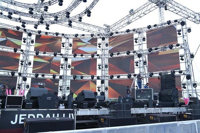 LED screen rental services in Dubai